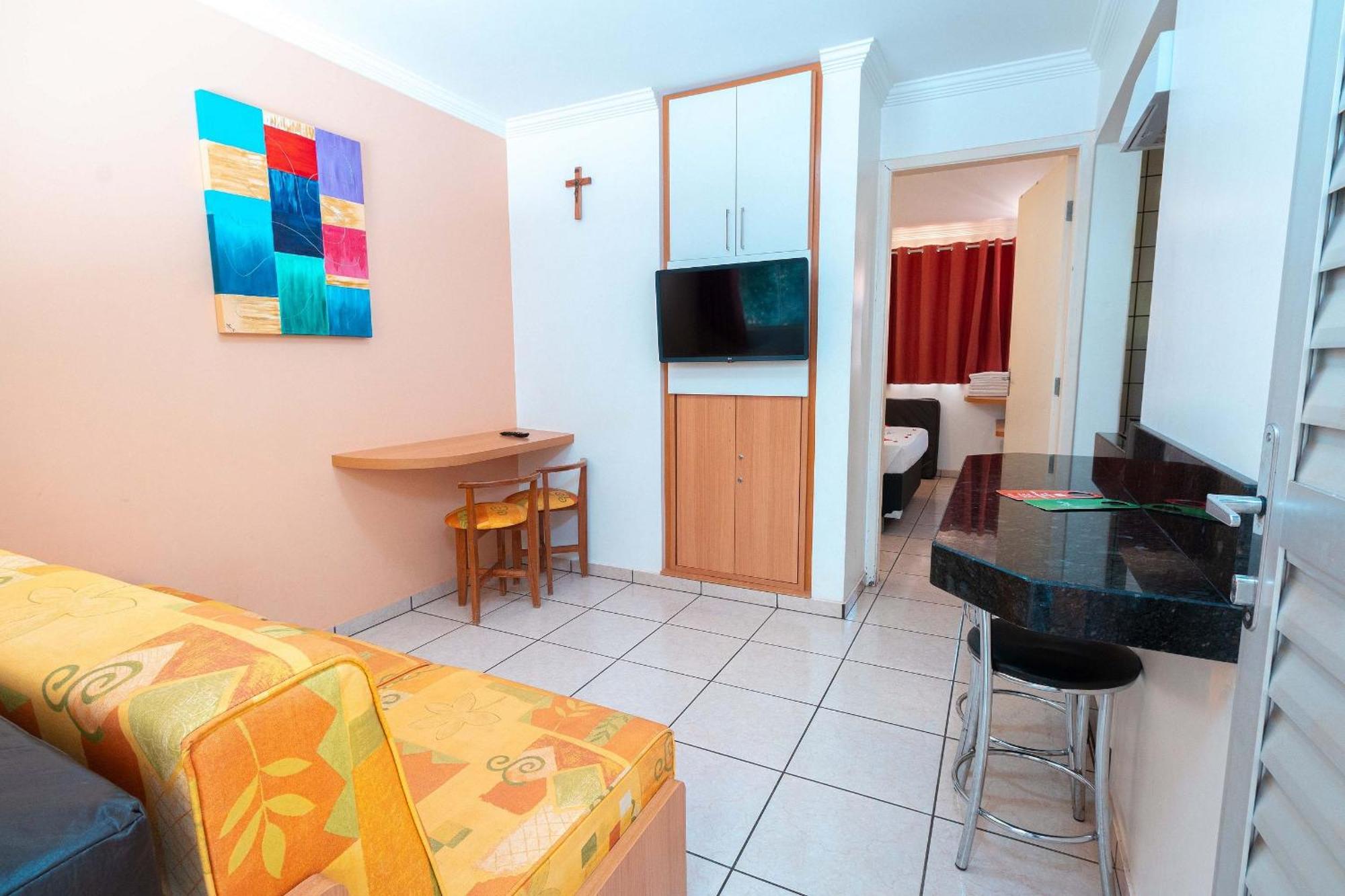 Diroma Fiori Apartment *