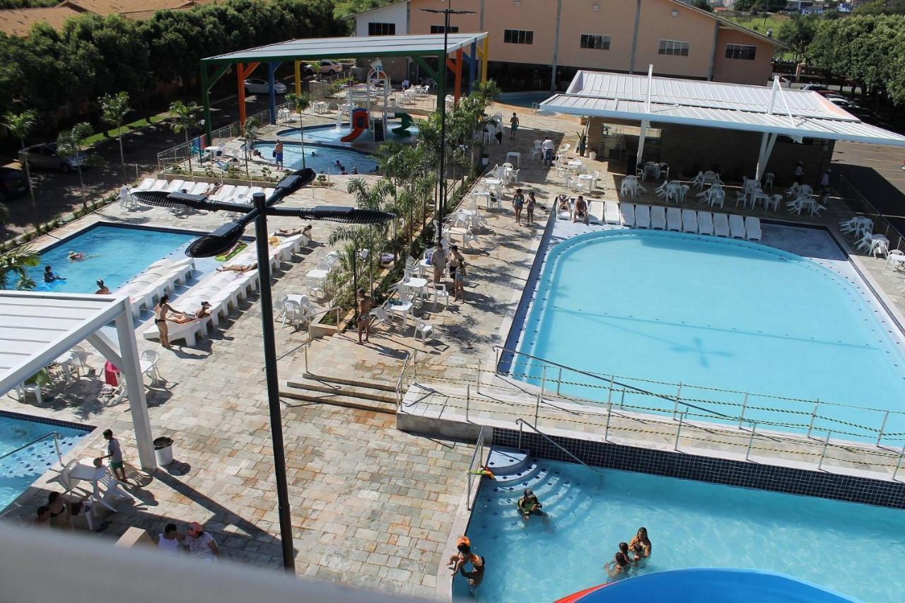 Apartamento Diroma Fiori Caldas Novas